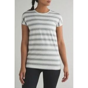 Lululemon Find Your Zen Short Sleeve Capilano Striped Tee Shirt Women's Size 6